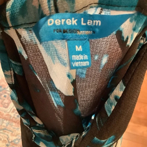 #235 Beautiful Derek Lam Blue Abstract Button up Shirt Size Medium - Picture 5 of 7